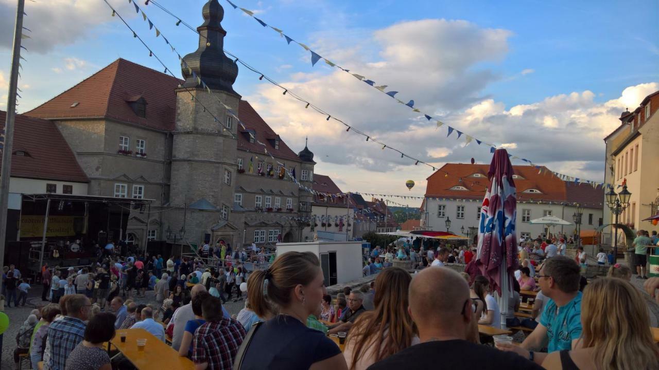 Ferienwohnung Markt 7 Mucheln Екстериор снимка